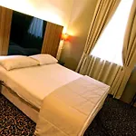 酒店 水晶酒店 4*