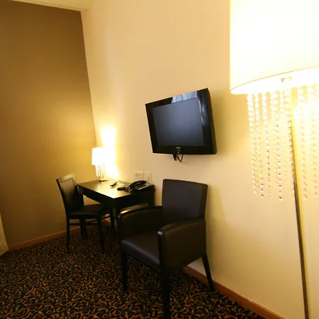 Ξενοδοχείο Crystal