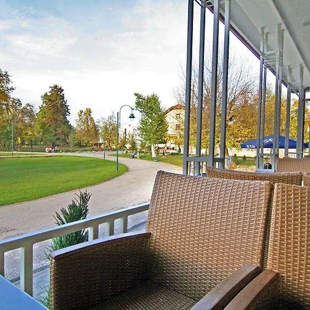 Hotel Crystal